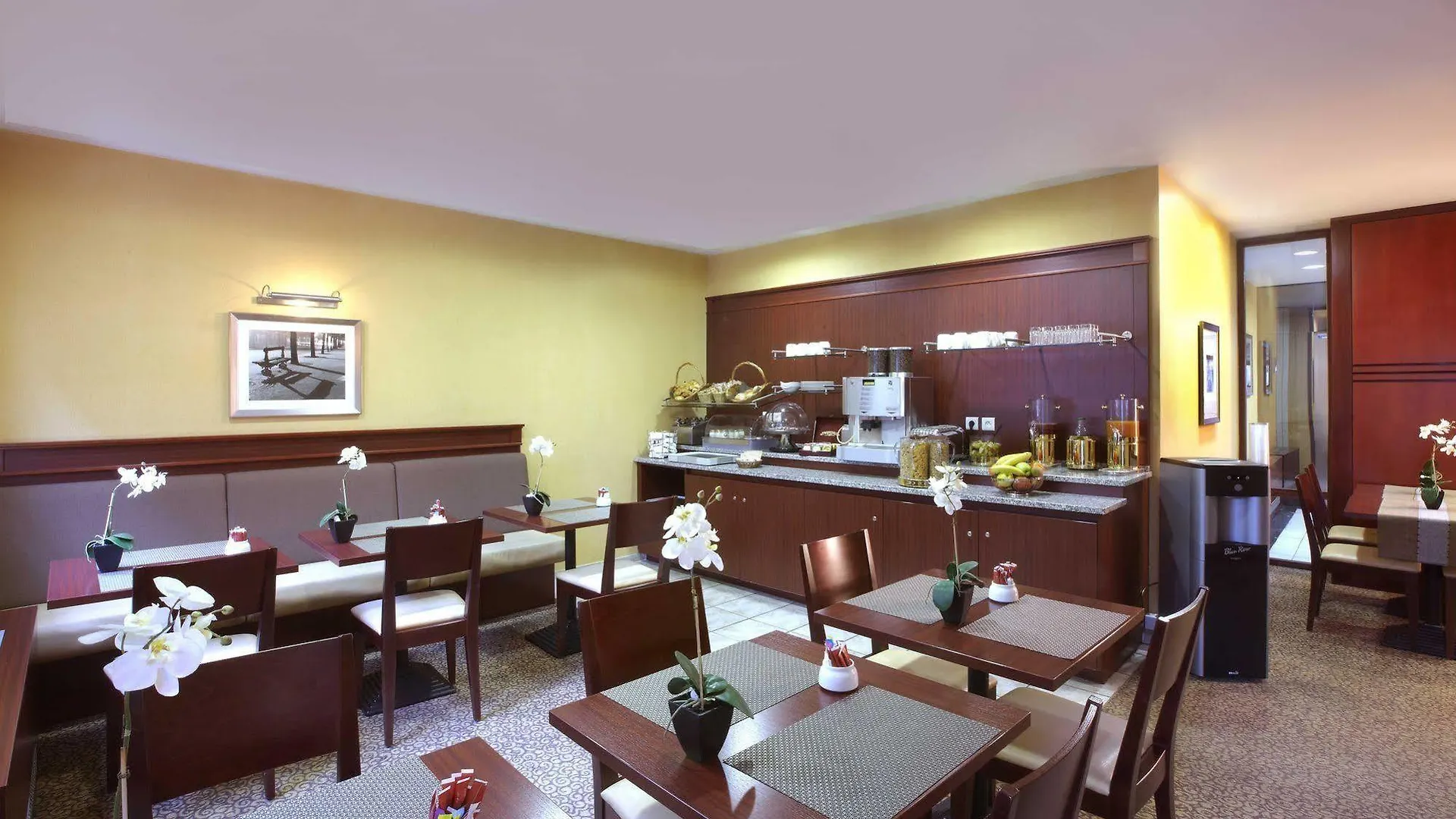 By Marriott Didot Montparnasse Paris