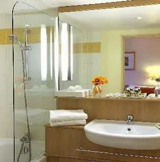 Hotel By Marriott Didot Montparnasse 4*
